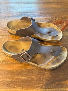 Birkenstock Brown Leather Gizeh Thong Sandals size 11 / 44